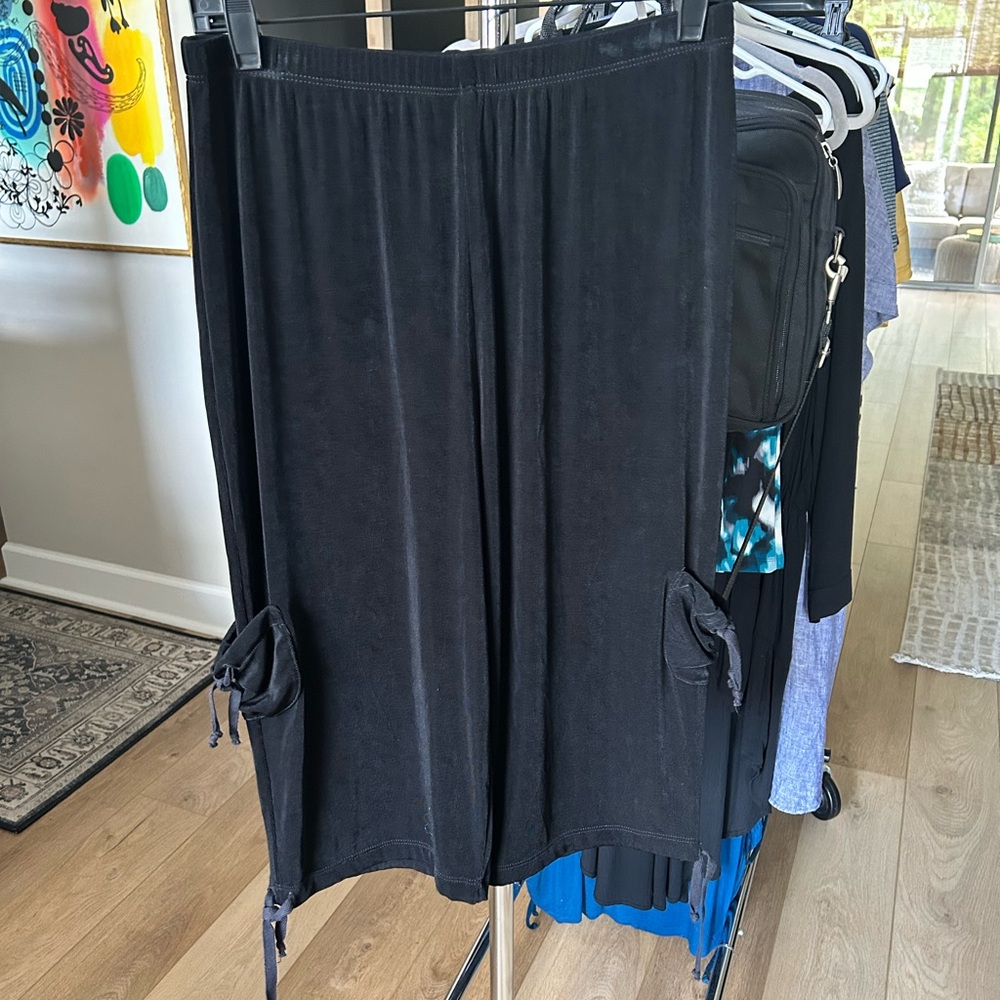 Chico's Black Capri Pants